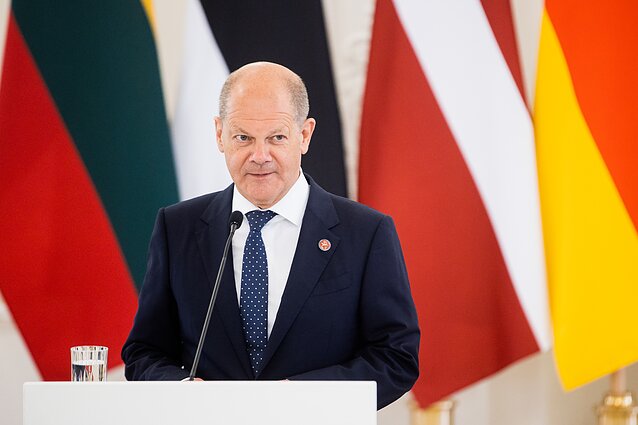 Vokietijos gynybos pramonės problemos: nors Scholzas jau karo pradžioje pažadėjo epochos lūžį, gynybos finansavimas nepadidėjo