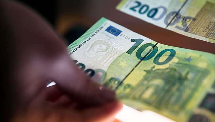 Žinios. ECB šiandien vėl turėtų padidinti bazines palūkanų normas Žinios. ECB šiandien vėl turėtų padidinti bazines palūkanų normas