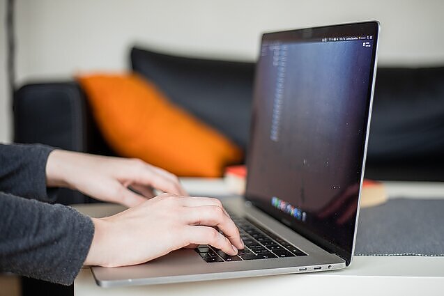 Nuo liepos dauguma asmens tapatybės kortelių nebus tinkamos kvalifikuotam elektroniniam parašui