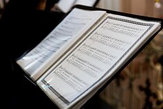 Sekmadienį Konstantinopolio patriarchato kunigai aukojo mišias 
