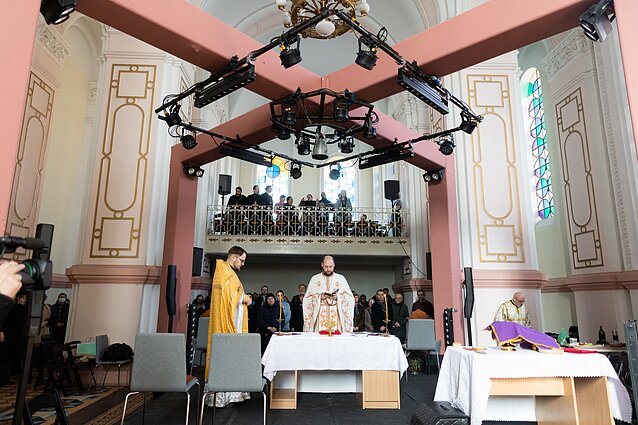 Sekmadienį Konstantinopolio patriarchato kunigai aukojo mišias 