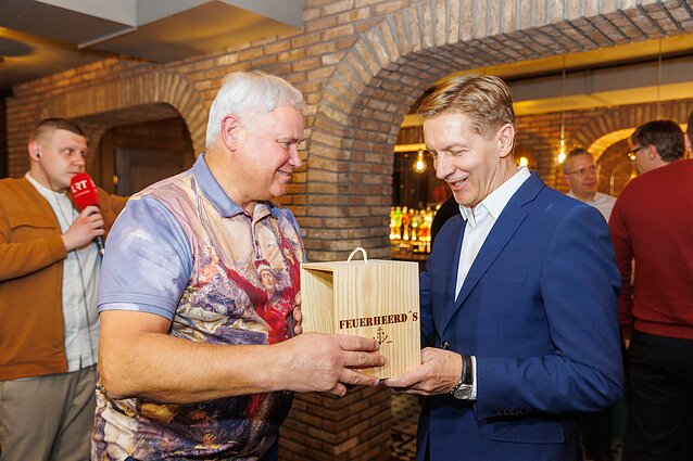 Arvydas Vaitkus štabe jau švenčia