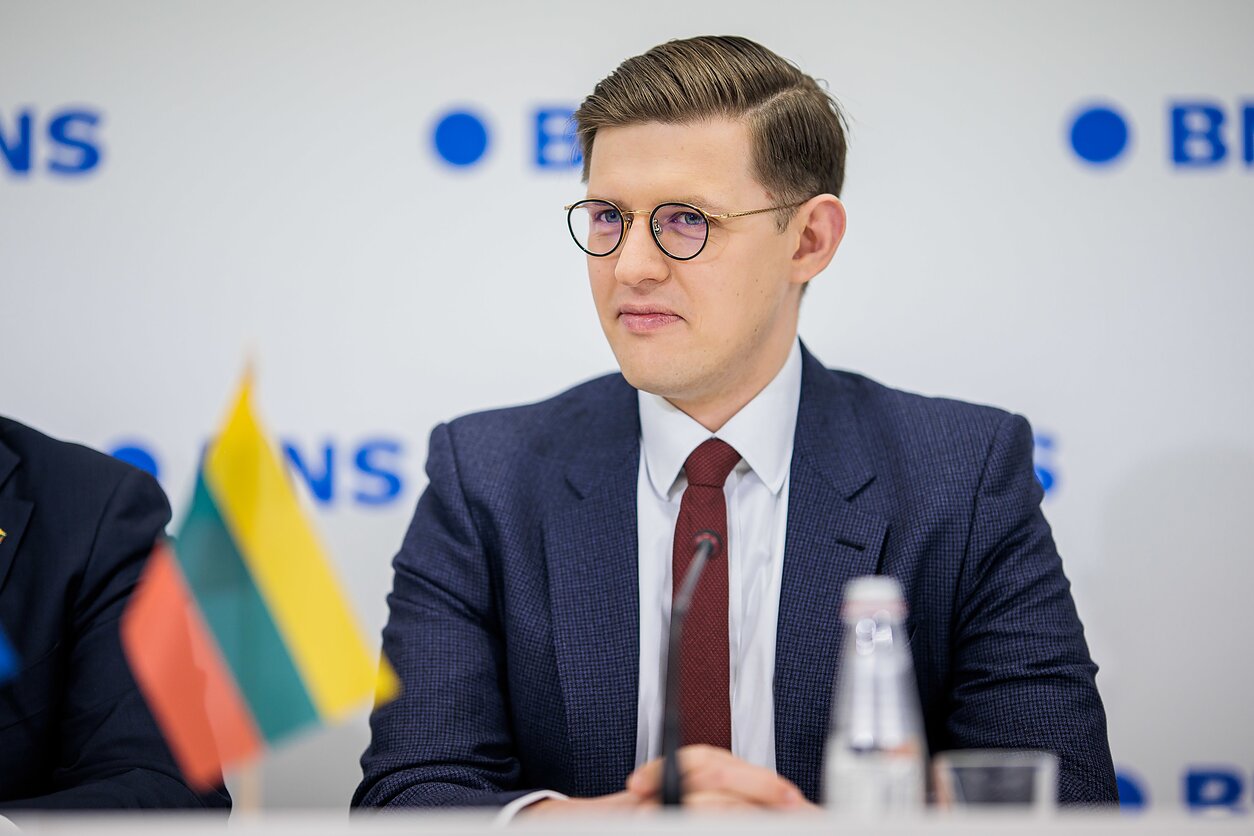 Arnoldas Pikžirnis Arnoldas Pikžirnis