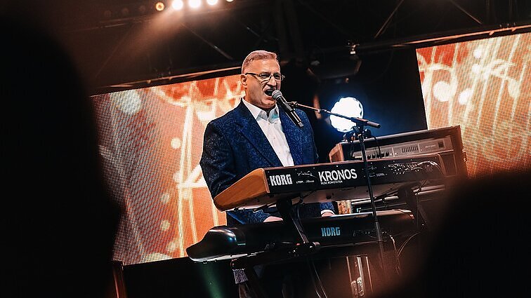 Muzikinės naujienos: nuo „Žalgirio“ arenoje skambėsiančių „Hiperbolės“ dainų iki „U2“ sugrįžimo