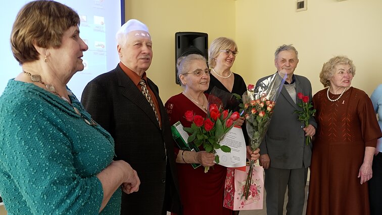 Jak się masz, sąsiedzie? Życie zaczyna się na emeryturze! Jak daną maksymę urzeczywistniają studenci Polskiego Uniwersytetu Trzeciego Wieku w Wilnie i Ejszyszkach