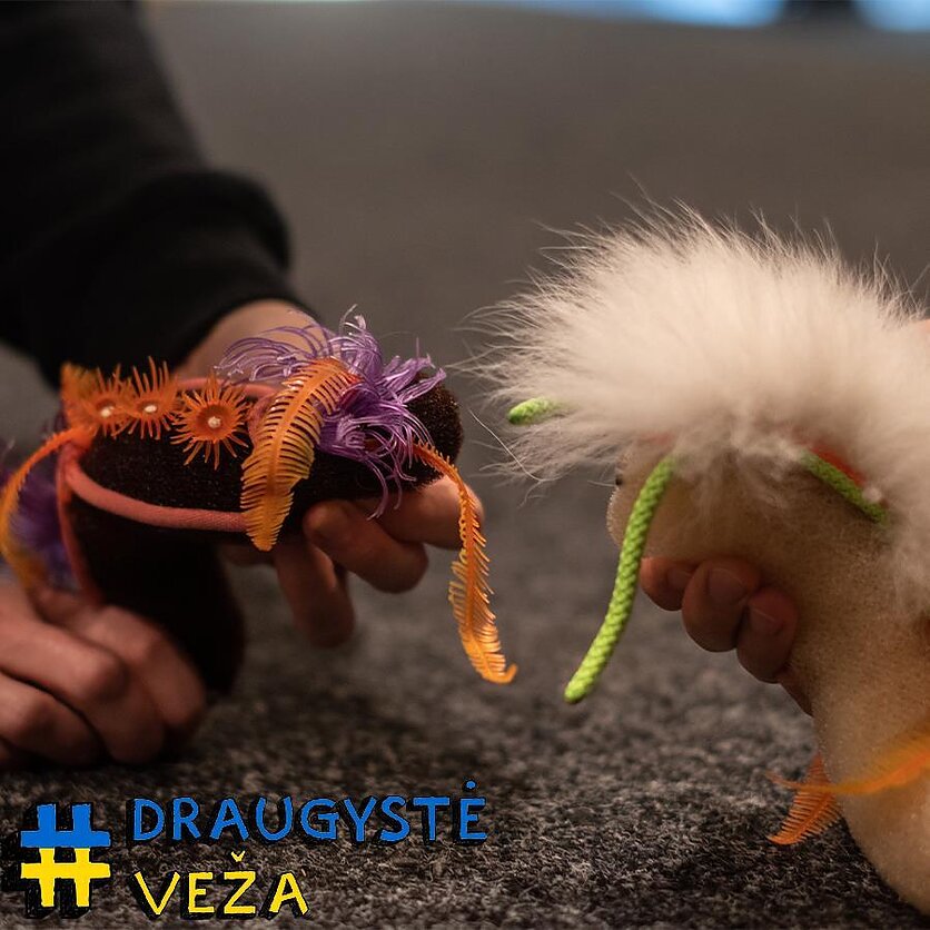 Draugystė veža. Koks jausmas, kai išauga sparnai arba tavimi ropoja kirminas?