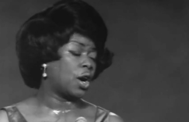 Ryto klausimas. Kokio muzikos stiliaus atstovė buvo dainininkė Sara Van?