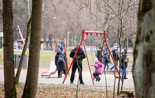 Augustinienė apie siūlymą dėl auklių iš trečiųjų šalių: į šias pozicijas kandidatuoja vis labiau išsilavinę žmonės