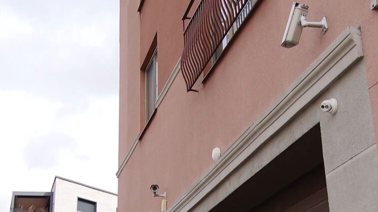 Vaizdo stebėjimo kameros: kaip saugoti savo turtą, teisiškai nepažeidžiant kitų privatumo?