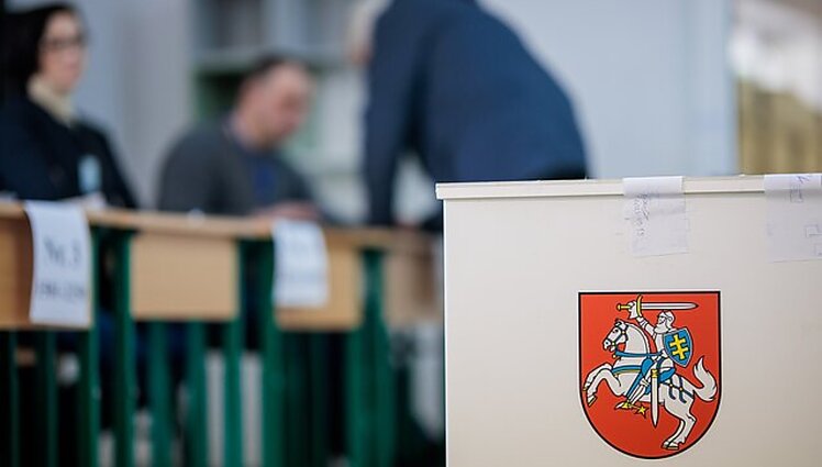 Savivaldos mandato „kaina“: vieniems laimėti pavyko vos už kelis šimtus eurų, kitiems atsiėjo per 30 tūkst.