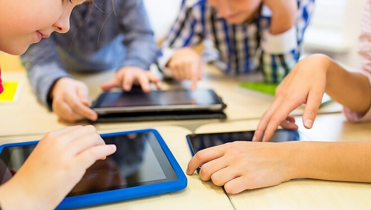 Daugelis tėvų supranta internete vaikų tykančių grėsmių pavojų, bet saugos priemonių imasi retai