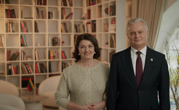 Gitano ir Dianos Nausėdų sveikinimas su Šv. Velykomis