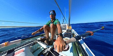 Aurimas Valujavičius rowing solo across the Atlantic