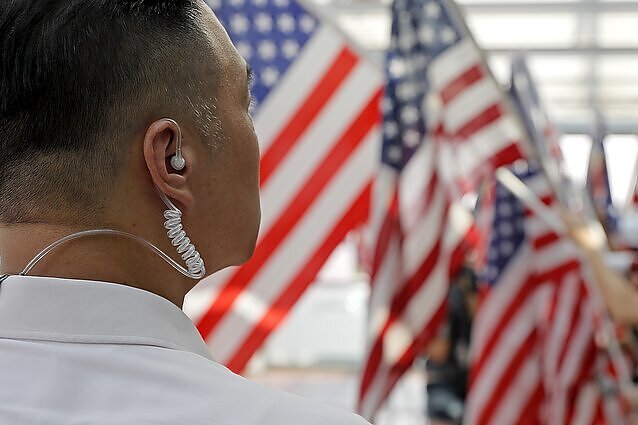 Pietų Korėja žada su JAV pareigūnais aptarti galbūt nutekintus dokumentus dėl paramos Kyjivui