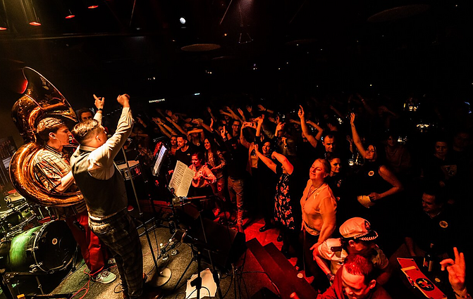 Artimiausių koncertų melomanams rekomendacijos: įsimintinas vakaras „Kablyje“, šokiai dieną bei klubo „Tamsta“ gimtadienis