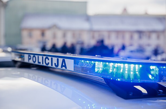 Prokuratūra po seksualiniais nusikaltimais įtariamo vyro bute paauglio radimo: buvo nepaisytas įpareigojimas nebendrauti su nepilnamečiais