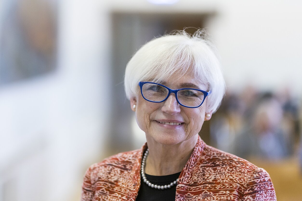 Birutė Jonuškaitė perrinkta Lietuvos rašytojų sąjungos pirmininke. Lietuvos rašytojų sąjungos suvažiavimas