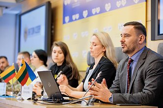 Spaudos konferencija „Azov" organizacijos fenomenas totalinio karo akivaizdoje“. 