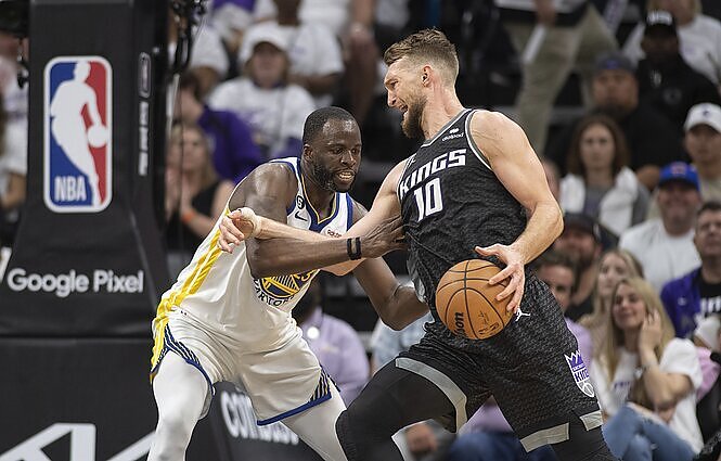 Sabonio varžytuvės su NBA žvaigžde Draymondu Greenu baigėsi skaudžiai: amerikietis bandė lietuvį sutrypti