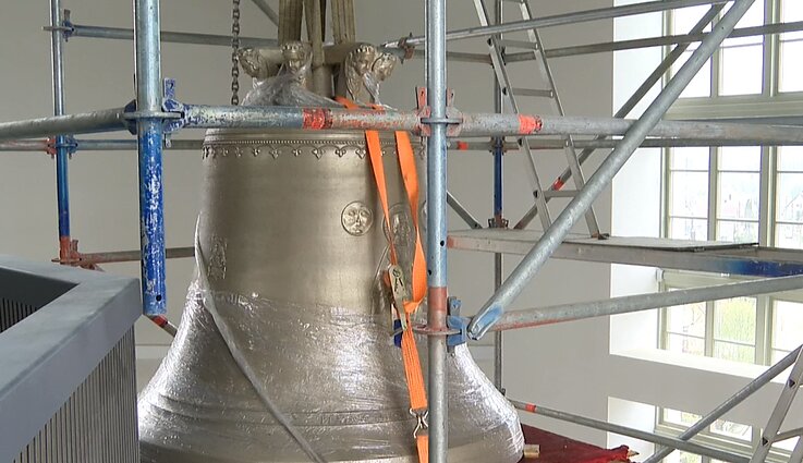 Žemaičių vyskupystės muziejaus bokšte – nauji varpai, atspindintys Lietuvos istoriją