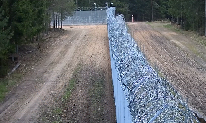 VSAT: pasieniečiai Varėnos rajone užkirto kelią į Lietuvą neteisėtai patekti 5 migrantams