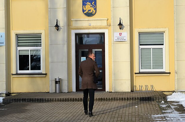 Ilgamečius valstybinių įmonių vadovus laiko problema: ilgai pareigas einantis vadovas pradeda įmonę vertinti kaip savo asmeninę