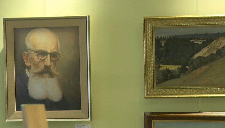 140-osioms Kulviečio metinėms – paroda Ukmergėje, kuriai darbus surinko iš Kolumbijos sugrįžusio dailininko anūkas