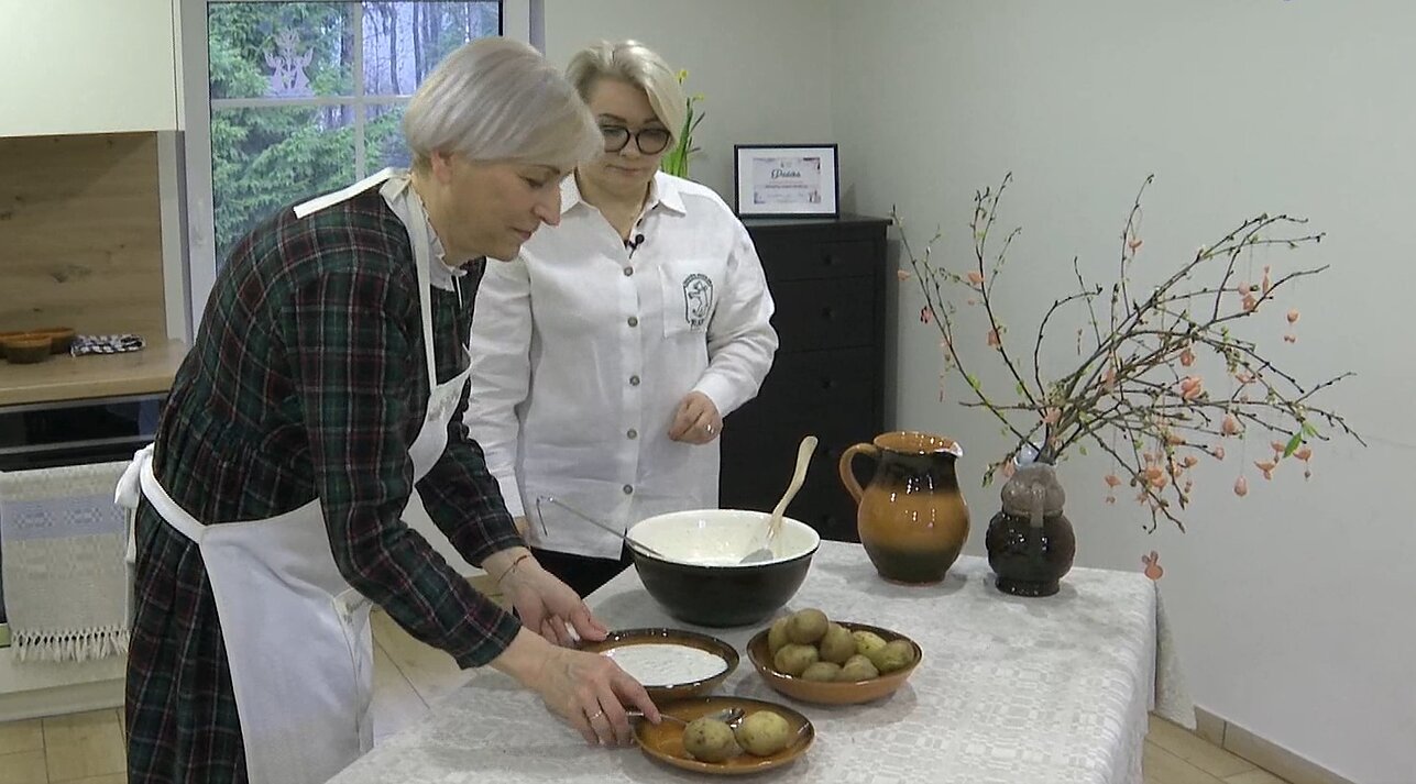 Vietos šeimininkės siūlo pasigaminti neįprastą šaltsriubę – šmakalą