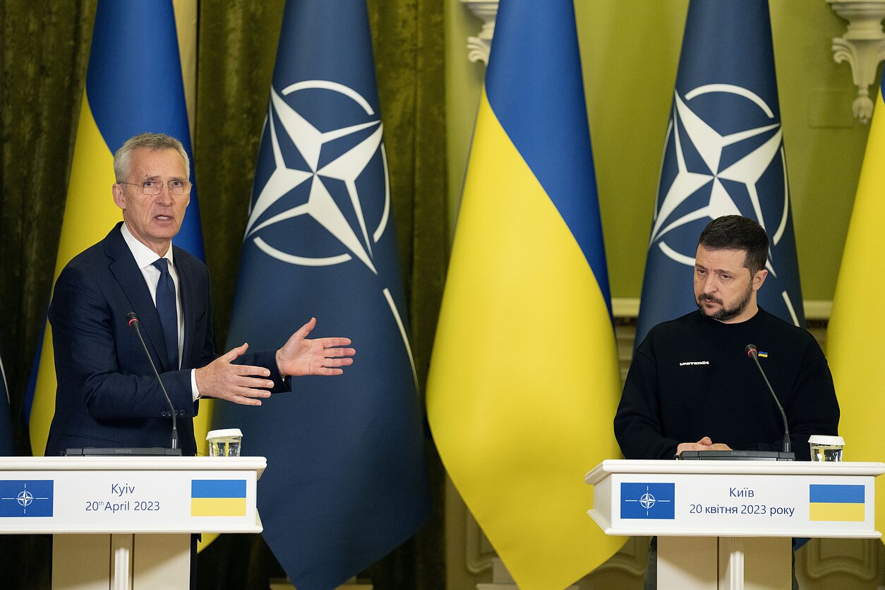 Wołodymyr Zełenski i Jens Stoltenberg