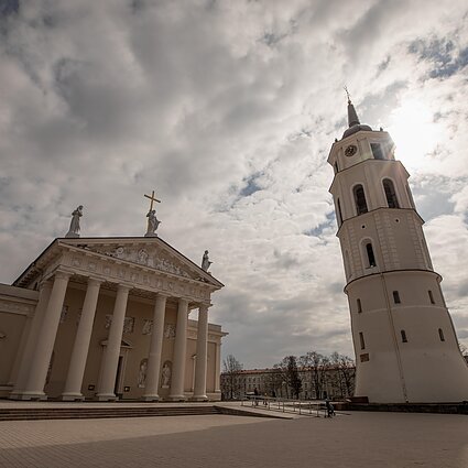 Mažoji studija. Daug buveinių. Apie Vilnių ir vilniečių tautinę, religinę tapatybę XVI–XVII amžių sandūroje