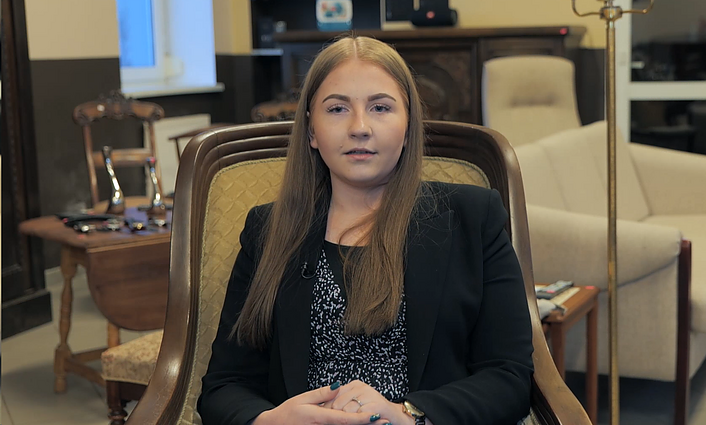 Iš Danijos į Lietuvą grįžusi Raminta Kaišiadoryse atidarė dėvėtų baldų ir daiktų parduotuvę: ir pati netikėjau, kad grįšiu į Lietuvą