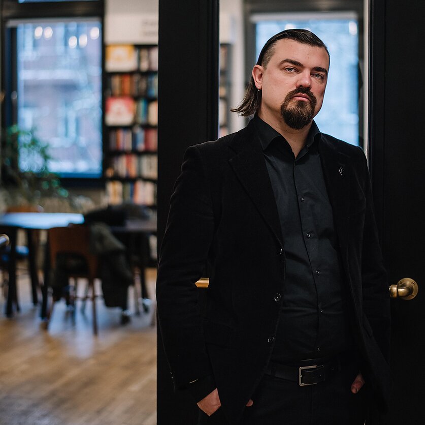 Asm. archyvas, Vagabondai. Vertėjas, gidas, knygų autorius Simonas Jurkevičius.