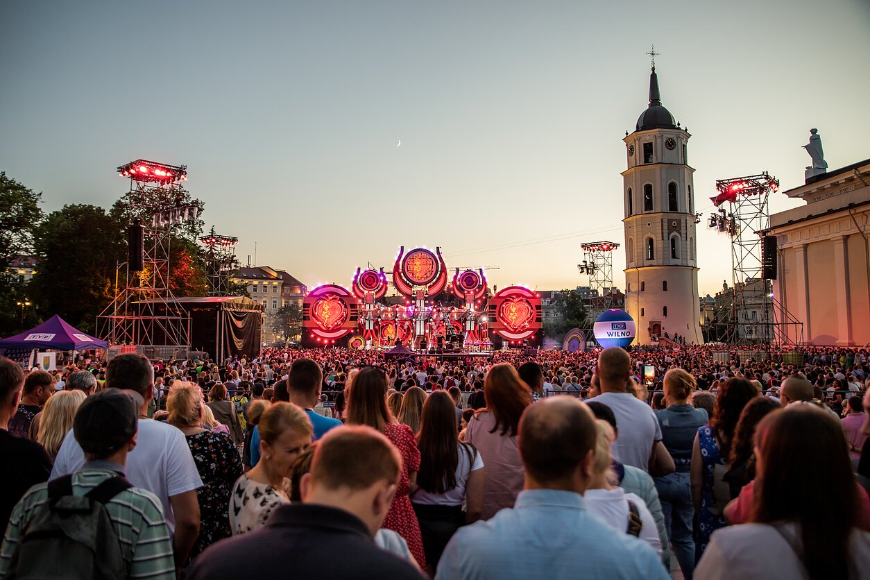 Obchody Dnia Polonii i Polaków za Granicą w Wilnie Obchody Dnia Polonii i Polaków za Granicą w Wilnie