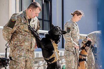 Šuns diena Lietuvos kariuomenėje