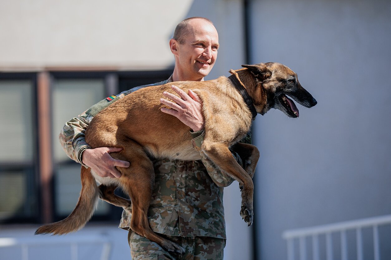 Šuns diena Lietuvos kariuomenėje