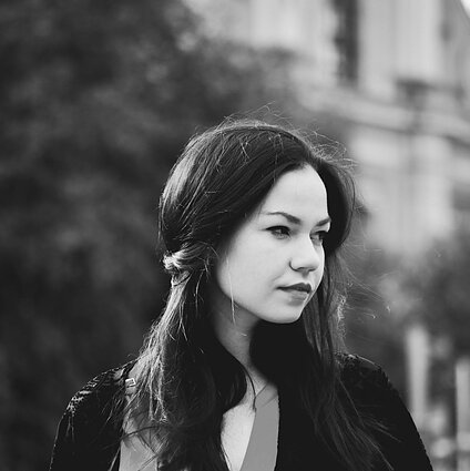 Be kaukių. Greta Ambrazaitė: Poezija yra išverčiama, tiesiog tam kartais reikia kažką paaukoti