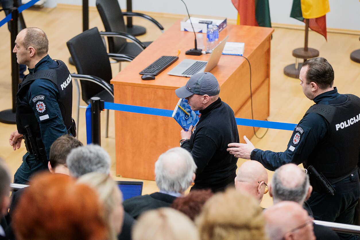 Pirmasis riaušių bylos teismo posėdis Pirmasis riaušių bylos teismo posėdis