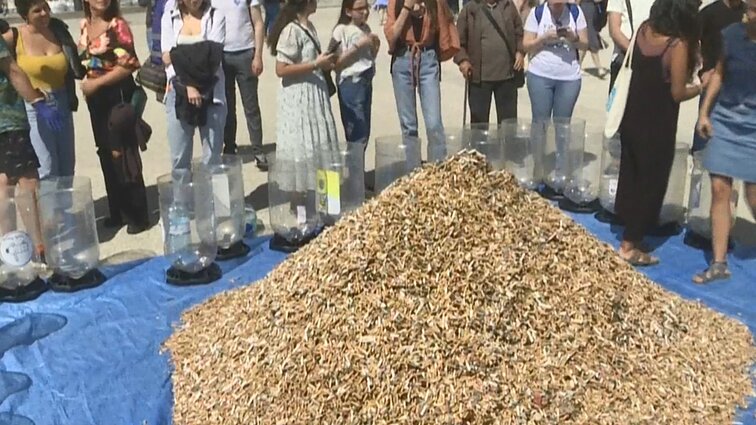 Klimato aktyvistai Portugalijoje per savaitę surinko 650 tūkst. nuorūkų: nėra tokio dalyko, kaip maža šiukšlė