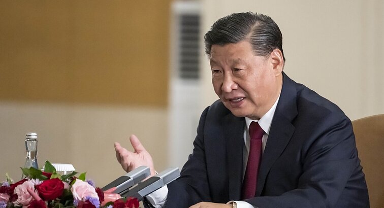 Žinios. Įvyko Kinijos ir Ukrainos vadovų pokalbis: pažadėta atsiųsti specialųjį pasiuntinį susitikti su abiem kariaujančiomis pusėmis