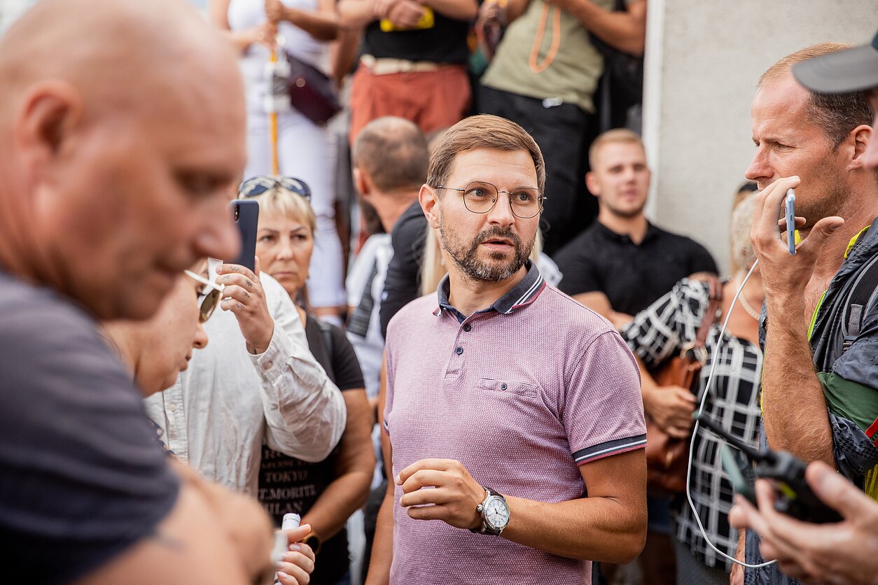 Антанас Кандротас во время беспорядков у Сейма