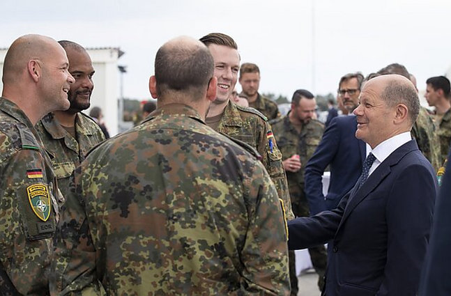 Žinios. Nausėda sutarė, kad Vokietijos kariuomenės brigada Lietuvoje būtų palaipsniui dislokuota iki 2026-ųjų