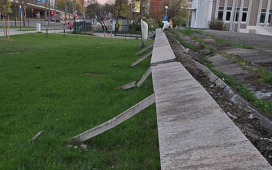 Pakyla prie Spaudos rūmų Pakyla prie Spaudos rūmų