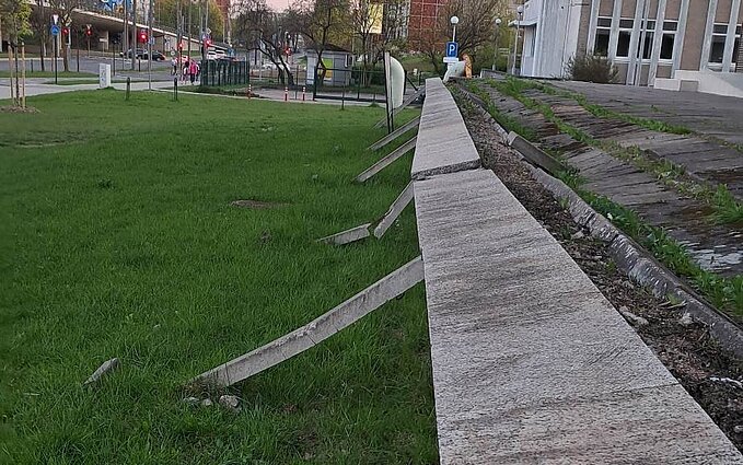 Pakyla prie Spaudos rūmų Pakyla prie Spaudos rūmų