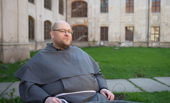 Pusryčiai pas kaimyną. Kunigas Piotras Strocenas: esu labai dėkingas mamai už jos tikėjimą, kurį man įskiepyjo
