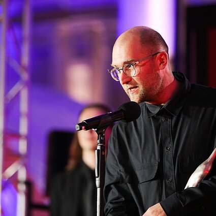 Pakeliui su klasika. Laurynas Bareiša apie „Sidabrinių gervių“ nominacijas: kino bendruomenė yra įgali pati nuspręsti, kas yra geriausias filmas