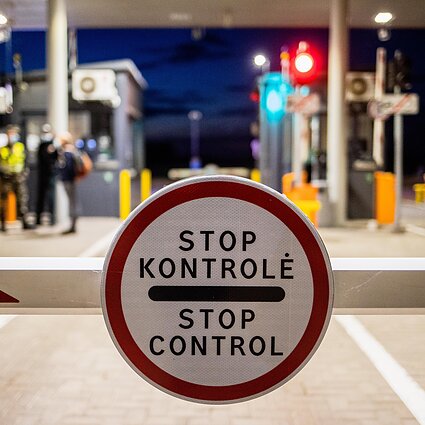 Pinigų kaina. Ar įmanoma užkirsti kelią sankcijų apeidinėjimams?