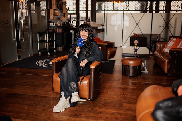 „Eurovizijos“ laimėtoja Loreen davė išskirtinį interviu LRT „Eurovizijos“ laimėtoja Loreen davė išskirtinį interviu LRT
