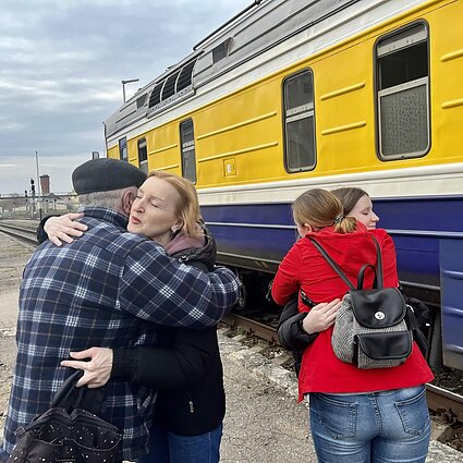 LRT RADIJAS iš Latvijos. Iš okupuotų teritorijų į Europą – laikina ukrainiečių stotelė Latvijoje