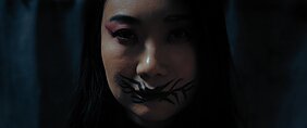 Kadras iš „Black Spikes“ klipo