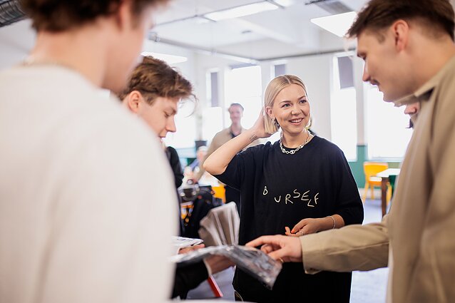 Monika Linkytė susitiko su gerbėjais Monika Linkytė susitiko su gerbėjais